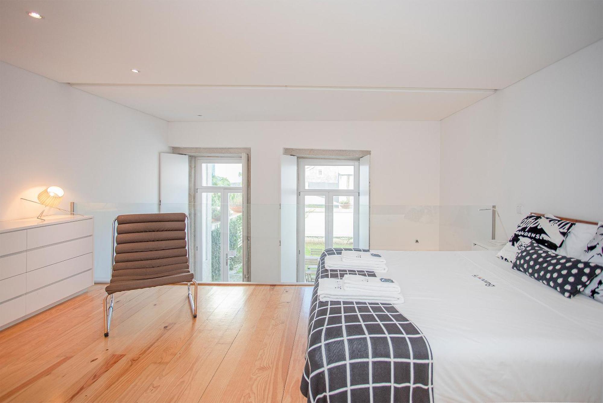 Liiiving In Porto - Garden Light Mezzanine Apartment Exterior photo
